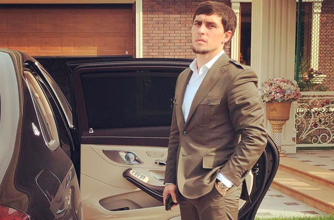 Висит Кадыров (Виталий Пигов) @visita_kadyrov_13