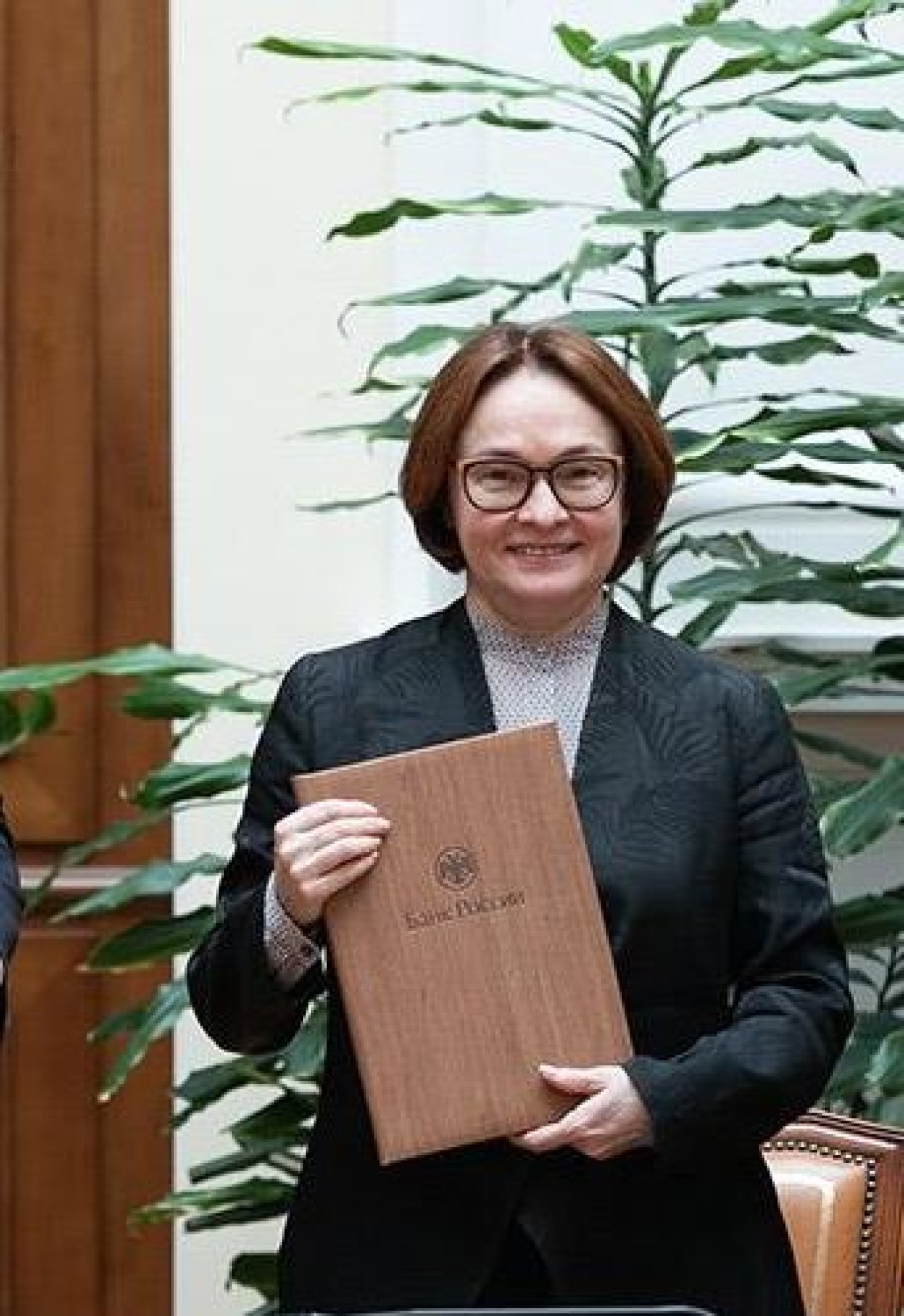Едва ли Эльвире Набиуллиной стоит радоваться тому, что происходит с рублем, – но и критиковать ее совершенно не за что