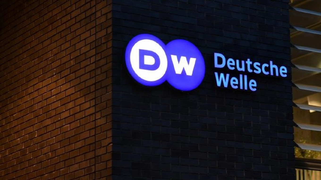 Deutsche welle. DW Телеканал. Дойче велле на русском. DW на русском. Совместный проект Deutsche Welle и «СТП контент».