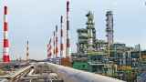 Астраханский ГПЗ «Газпрома» может до конца года остановить производство моторного топлива из-за пожара после атаки БПЛА