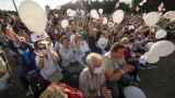 Десятки тысяч людей митингуют в Белоруссии несмотря на репрессивные меры властей