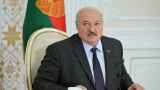 Лукашенко призвал чиновников пользоваться городскими телефонами, чтобы их разговоры не оказались «на серверах в Канаде или США» 