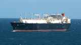 Первый танкер «теневого газового флота» прибыл на попавший под санкции крупнейший СПГ-проект России