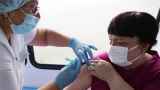 Ученые поставили под сомнение «крайне невероятные» результаты испытаний российской вакцины