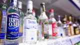 Россиянам резко повысят минимальные цены на водку