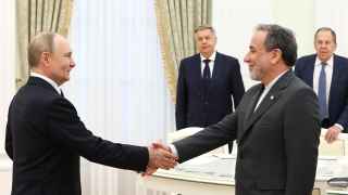 Владимир Путин с Аббасом Аракчи