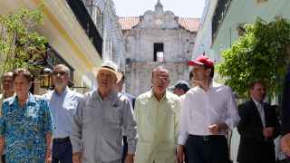 Сергей Нарышкин (справа на первом плане) во время визита на Кубу