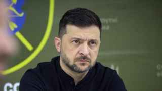 Владимир Зеленский получил сильнейший удар – но реагировал быстро и разумно