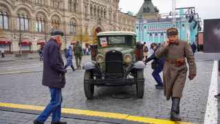 Традиционно в честь парада 1941 года на Красной площади проходил торжественный марш. Его проведение отменялось два года подряд из-за пандемии коронавируса, а в 2022 году власти решили изменить формат мероприятия и провести выставку.