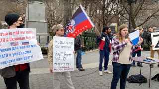 Митинг в поддержку действий России «Russia is not our enemy» в Нью-Йорке
