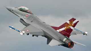 Истребитель  F-16