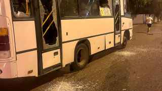 Автобус после атаки дрона на Южном вокзале в Краснодаре