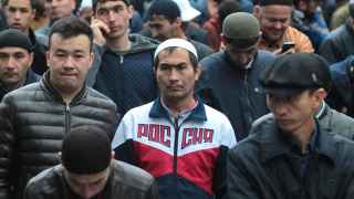 Мигранты приезжают в РФ в основном малограмотные, а эмигранты уезжают образованные