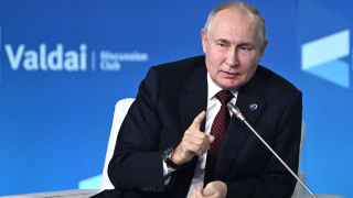 Владимир Путин грозит «партнерам» пальчиком