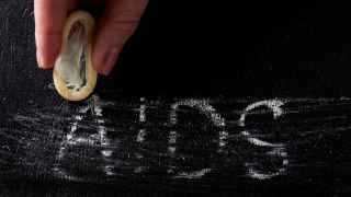 Все просто: если люди не научились пользоваться презервативами, они чаще заражаются венерическими заболеваниями, в том числе и ВИЧ