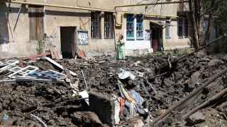 Разрушенный после российского авиаудара дом в городе Торецк Донецкой области