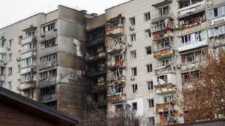 Дом в Вышгороде после удара беспилотника