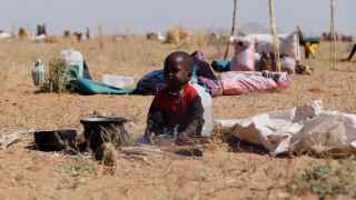 Надежды на возвращение к нормальной жизни в Судане пока нет