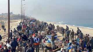 Возвращение беженцев с юга в северную часть сектора Газа