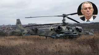 «Россия этим совершает преступление против мира. Несколько дней назад я говорил, что Россия — не сумасшедшие, что на Украину не нападут. Признаю, что я ошибался.»

На фото: Российский вертолет Ка-52 на поле под Киевом.