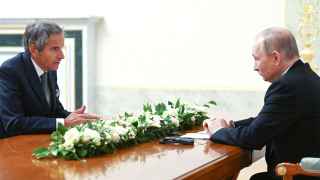 Встреча Владимира Путина с генеральным директором МАГАТЭ Рафаэлем Гросси