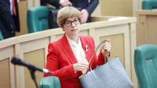 Ксении Юдаевой больше не надо ездить к депутатам