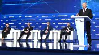 Путин и его финансовая гвардия (Набиуллина, Силуанов, Решетников, Орешкин), готовая преданно терпеть узурпатора