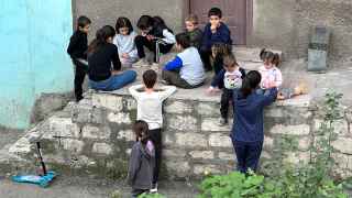 Армянские дети с азербайджанской территории