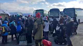 Жители Донбаса садятся в автобусы на Таганрог.

18 февраля 2022 года власти  Донецкой и Луганской народных республик объявили об эвакуации своих жителей в Россию в связи с «возможным наступлением украинской армии».
