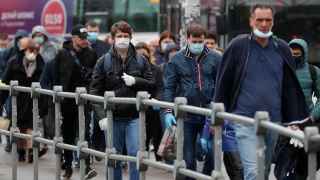 Каждый десятый россиянин заявил, что потерял работу в результате пандемии коронавируса.