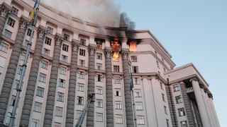 Здание кабмина в Киеве после атаки дронов