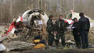 Президент Польши Лех Качиньский и высокопоставленная делегация погибли в результате крушения самолета около аэропорта Смоленска.