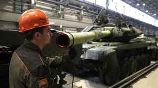 Сборка и испытание танков Т-72БЗ на Уралвагонзаводе в Нижнем Тагиле
