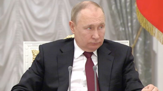 Прошел почти год с момента начала СВО – а Владимир Путин все там же