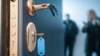 Россиян предложили отправлять на проверку у психиатра при продаже недвижимости