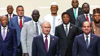 Владимир Путин с главами делегаций на саммите Россия – Африка