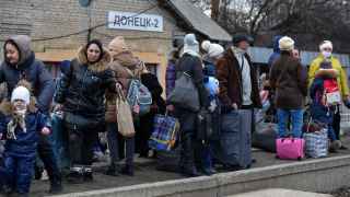 Жители ДНР эвакуируются в Ростовскую область России