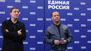 Церемония соединения частей электронного ключа шифрования блокчейна предварительного голосования «Единой России»