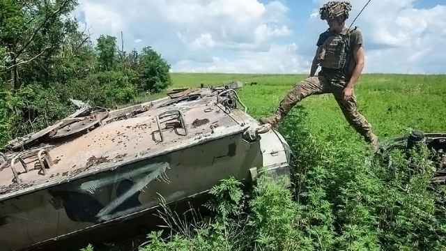 Russia lost almost 100 tanks near Kharkov in 100 hours