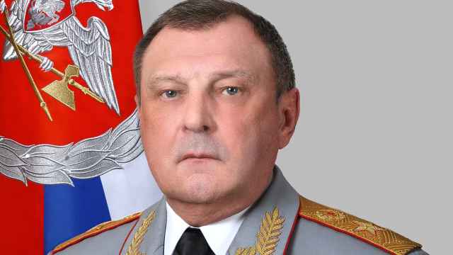 Бывшего зама Шойгу обвинили в «распиле» военного бюджета на 1,3 млрд рублей